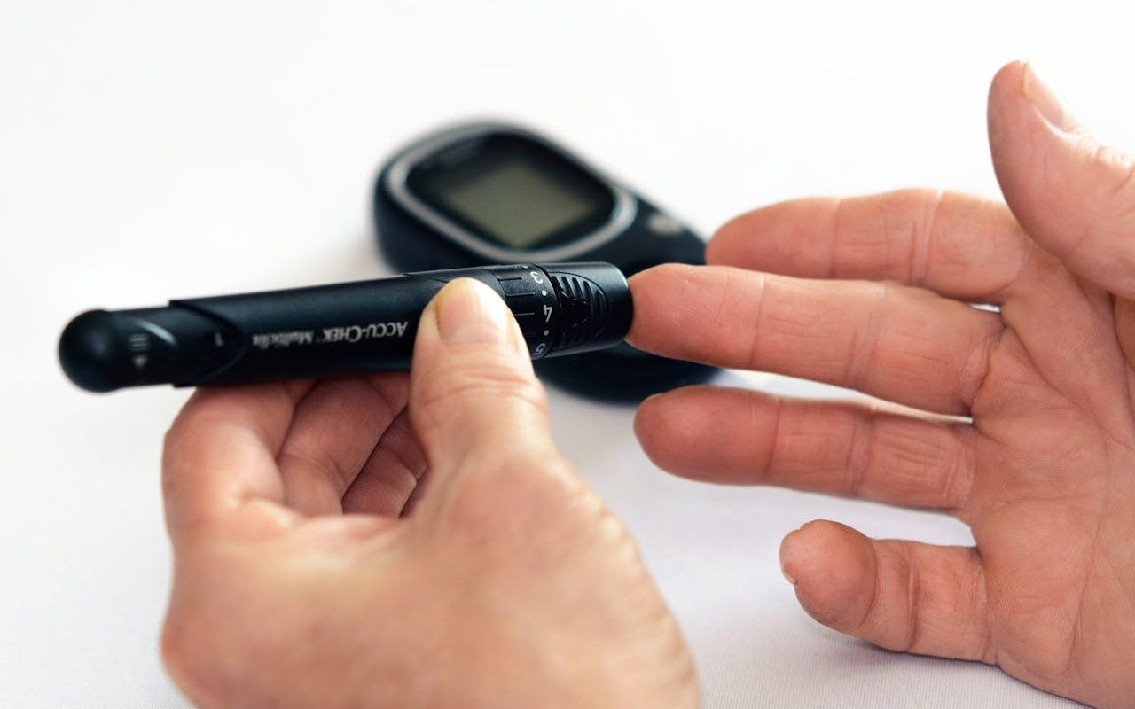 Navigând prin labirintul diabetului: Cunoștințe de bază și sfaturi utile